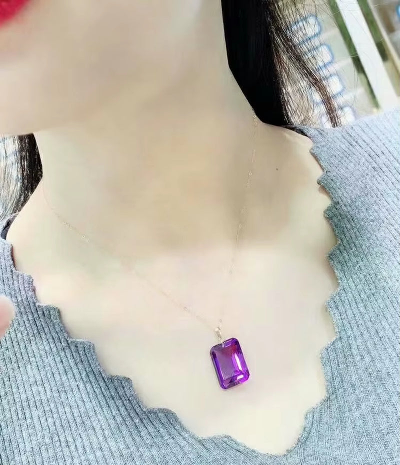 18K Gold Natural Amethyst Pendant Necklace Is a New Gift for Classic Women Luxury Jewelry Designers